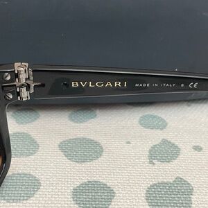 BVLARI sunglassez